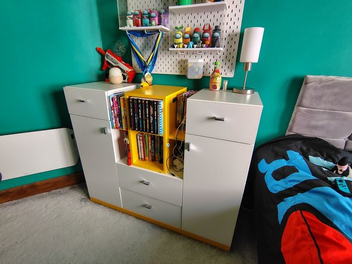3 piece set: Computer desk +wall cabinet +chest of drawers combo!!