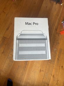Mac Pro. Not working. For parts or custom pc case.
