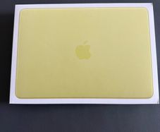 Macbook Neo 13-inch 8/256GB (IRISH STOCK) Brand New Sealed 1 year Apple Warranty RECEIPT