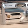 FUJIFILM FINEPIX A340 digital camera 4MP mega pixels TAKES 2 X AA batteries Image 2