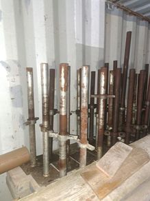 Scaffold Base Jacks x 30