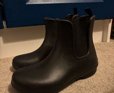 Brand New Crocs Women's Freesail Chelsea Boots UK 3