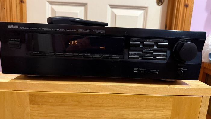 Yamaha Av Processor/amplifier  Dsp-e492