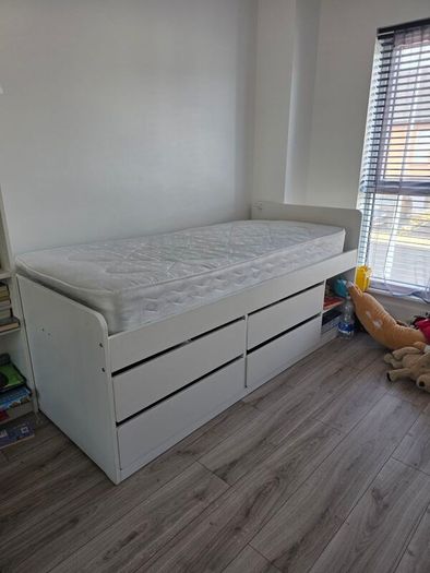 Single Bed