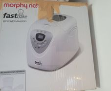 Morphy Richards Breadmaker