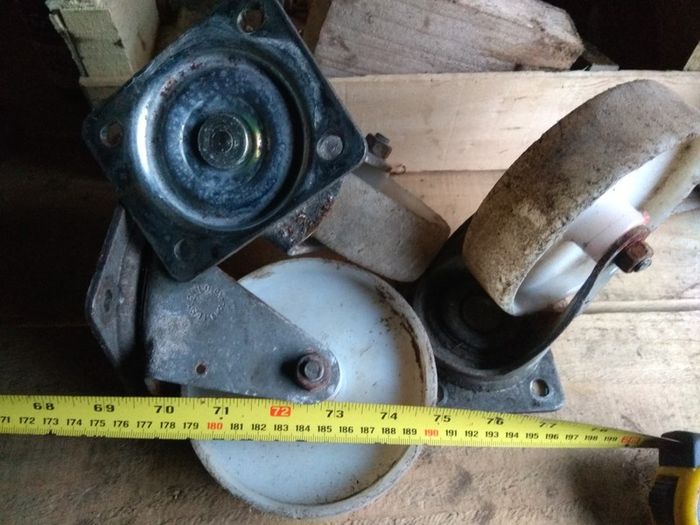 Swivel castor wheels 360 degrees