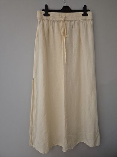H&M Cream Pencil Skirt L