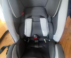 joie bold isofix car seat 9mths-12 years. Recently professionally cleaned