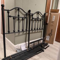 vidaXL Metal Bed Frame without Mattress with Headboard Black 120x190cm
