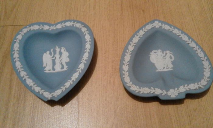 Vintage Wedgewood plates