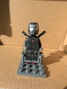 100% Lego War Machine Minifigure