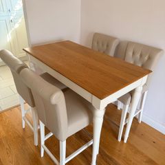 Dining bar table & chairs