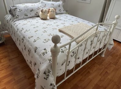 Elizabeth Metal Bed
