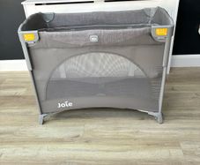 travel cot