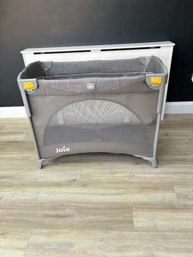 travel cot