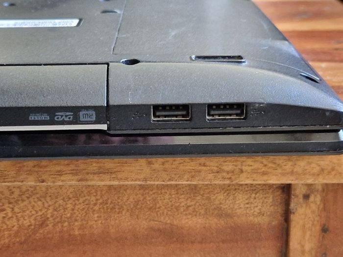 Acer Aspire Laptop, Windows 10, 6GB Ram, 500GB HDD, i3 Core, Microsoft Edge, Chrome,