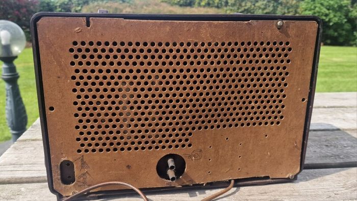 Vintage Philips Valve Radio  For Restoration
