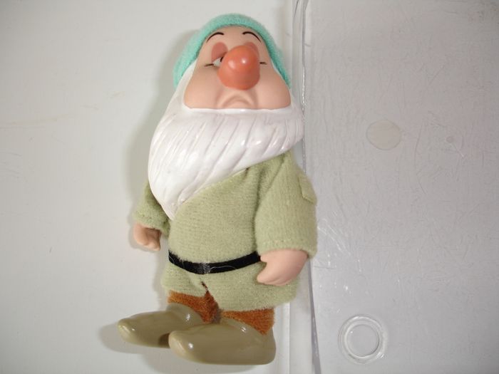 Disney Three Dwarfts  Porcelain Doll Figures Deagostini 2005