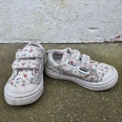 F&F newborn shoes