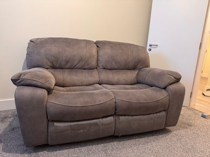 2 seater recliner