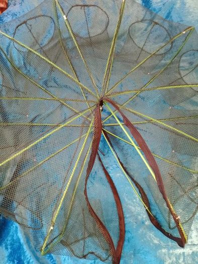 2 x Umbrella Folding Fish Trap Bait Net  Multi-Hole, Never Used