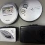 2 x walkman  and 2 x Discman Image 6