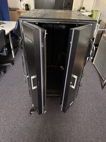acoustic server/rack cabinet