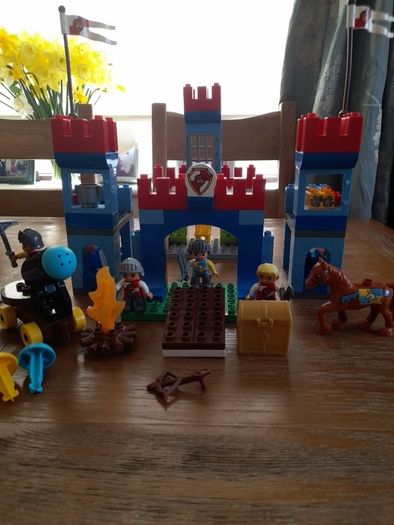lego Duplo castle
