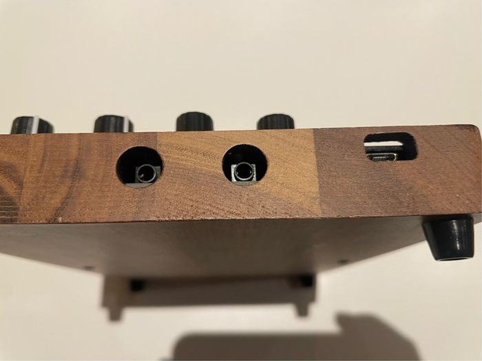Shik N32B Midi Controller