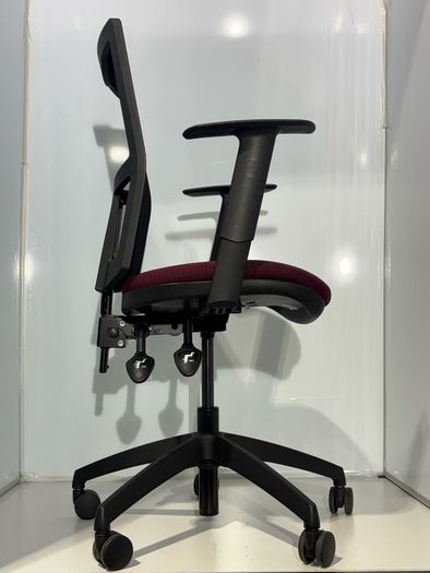 Premium office chairs only 50 euro each