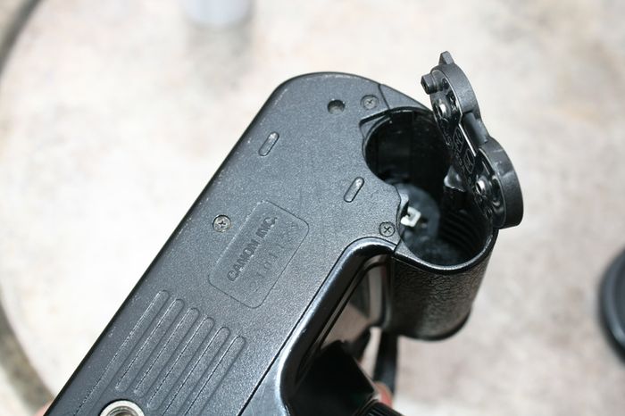 Canon Eos 88 (eos 3000 )+ Ef 35-80mm Lens