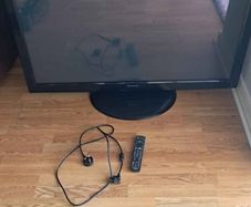 Tv 47inch panasonic viera tx p50x20L