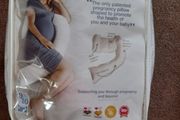 Dream Genii pregnancy pillow