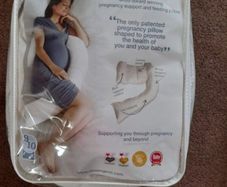 Dream Genii pregnancy pillow