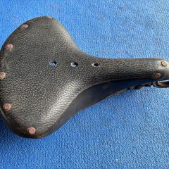 Vintage Wrights saddle