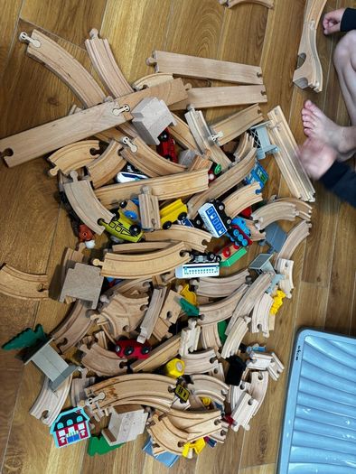 Train track wooden bundle Inc locomotive