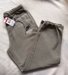 nike joggers