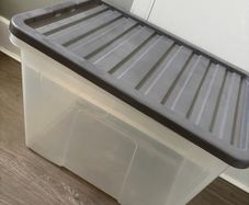 Free storage box