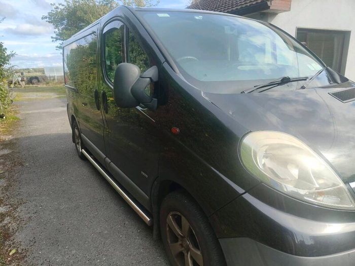 Vauxhall Vivaro Crew cab
