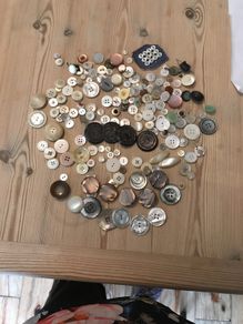 Mother of Pearl vintage buttons