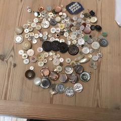 Mother of Pearl vintage buttons