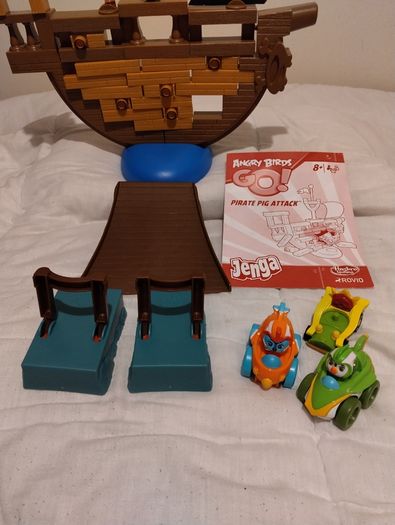 Angry Birds Go! Jenga Pirate Pig Attack Game