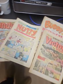 comics: beano, beezer, dandy, nutty, victor, warlord and buddy