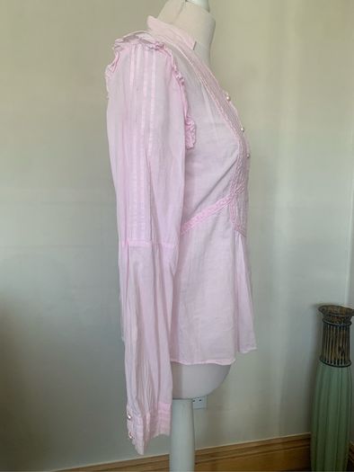 Vintage style pink blouse. Size M