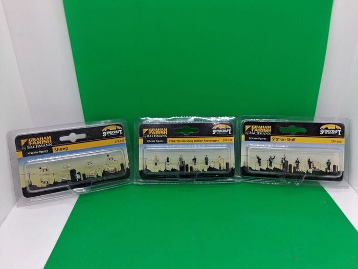Postage - 3 x Graham Farish by Bachmann - N Gauge Figures -