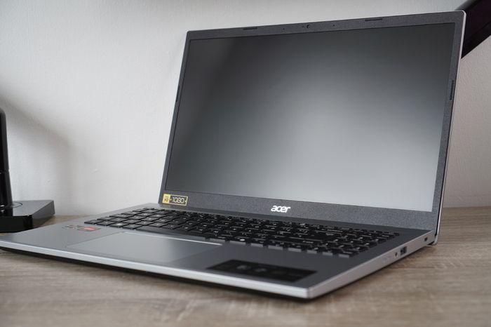 Acer Aspire Go 15 | Ryzen 5 7430U | 16GB | 512GB