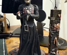 NECA Hellraiser Pinhead Figure