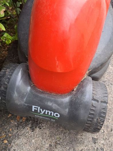 Flymo Chevron 32