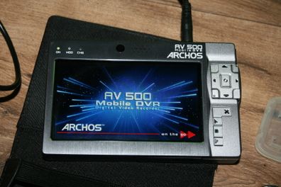 Archos Av 500 Silver Digital Multimedia Media Player Dvr & Accessories (in Working Order)
