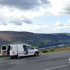 Cosy Volkswagen Caddy Maxi Camper